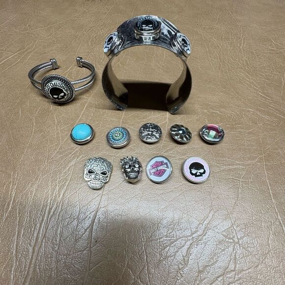 Harley-Davidson Snap Bracelets - Picture 3 of 4